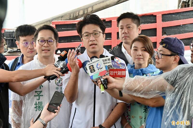 蔣萬安稱李光耀城市獎是建設成果 沈伯洋:來自扁馬郝柯政績累積