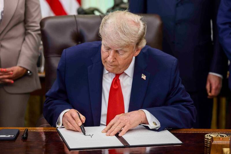 美伊簽署協議採線上簽字 知情官員:拖越久變數越多