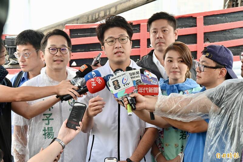 北影「口琴」翻譯「換我吹了沒」挨批 沈伯洋:翻譯應講究信達雅