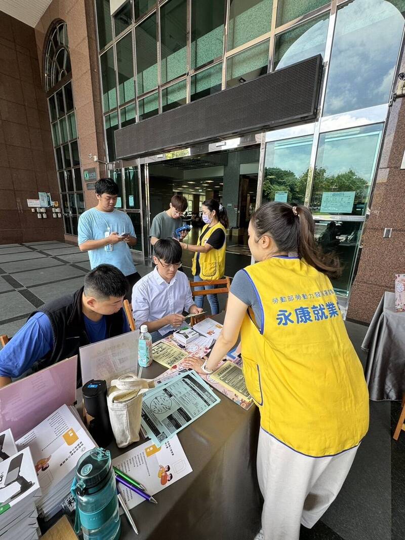無縫接軌職場 台南永康就業中心駐點3所科大校園