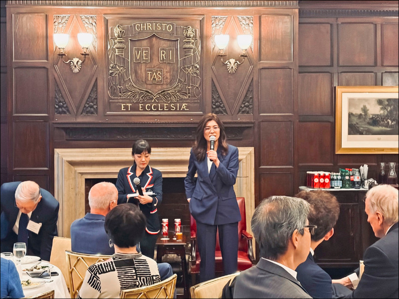 訪美被國務院降為「科室」層級接見 綠委:鄭麗文往自己身上潑紅墨水