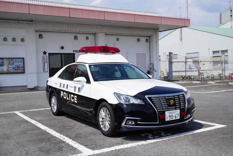 變態!日本6旬校車司機親小學生、偷拍幼稚園女童被捕
