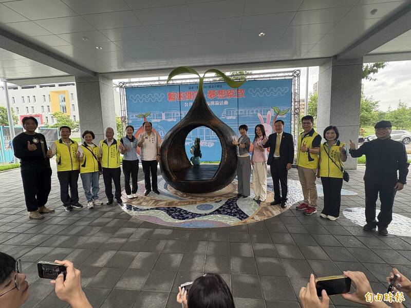 捷運三鶯線預計年中通車 台北大學站「匯聚.流轉」公共藝術先開箱