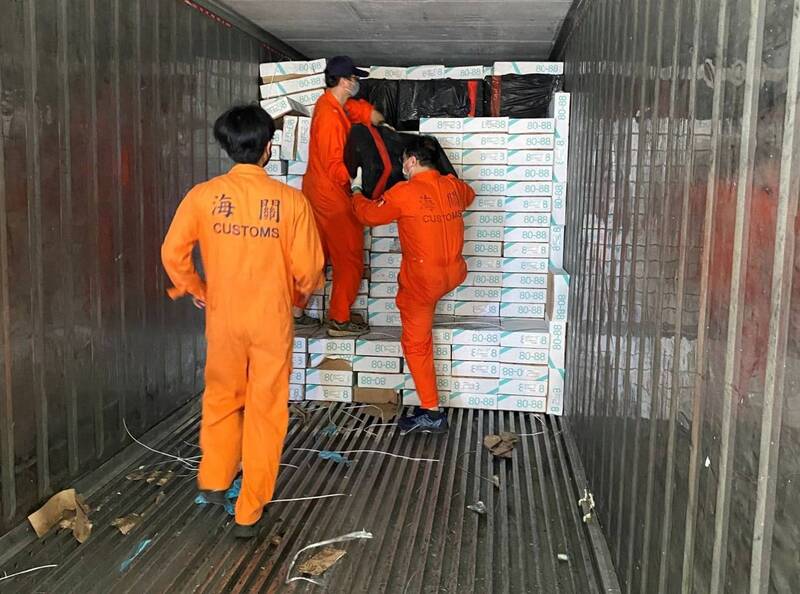 高雄港轉口貨櫃查獲走私香菸 海關拒絕說明出口國原因曝