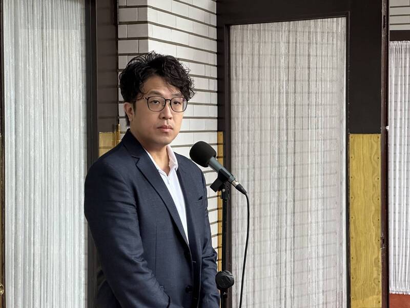 「我明顯沒蔣萬安帥!」 沈伯洋盼選戰回歸市政