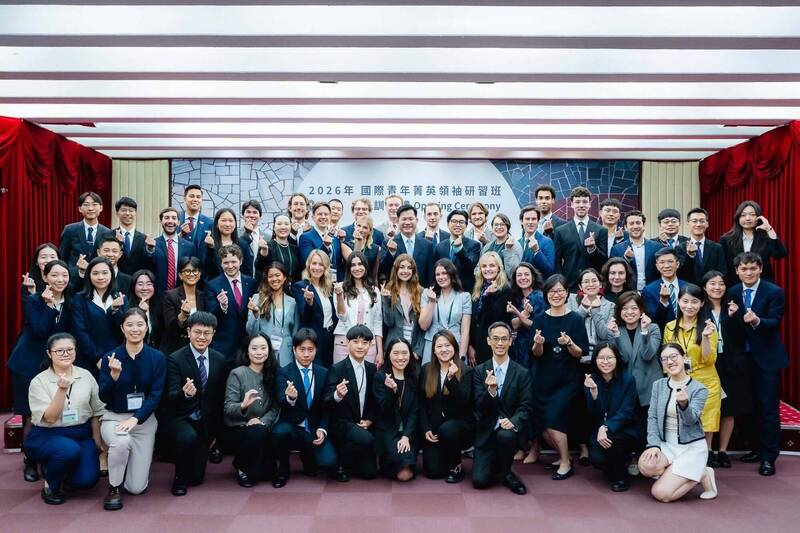 外交部Mosaic Taiwan 2026開訓 美加學員多面向認識台灣
