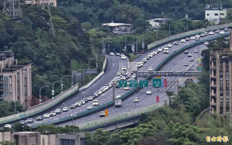 端午連假首日國5南向車多壅塞 蘇花路廊6點湧現首波南下車潮