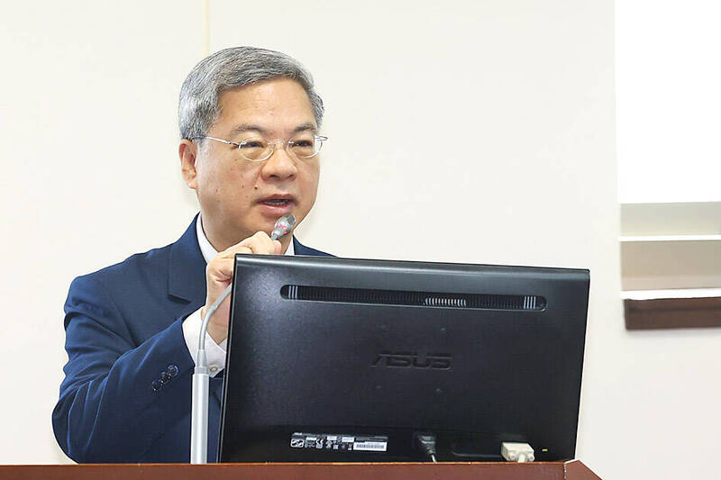 《TAIPEI TIMES》 GDP could grow over 10% this year: minister
