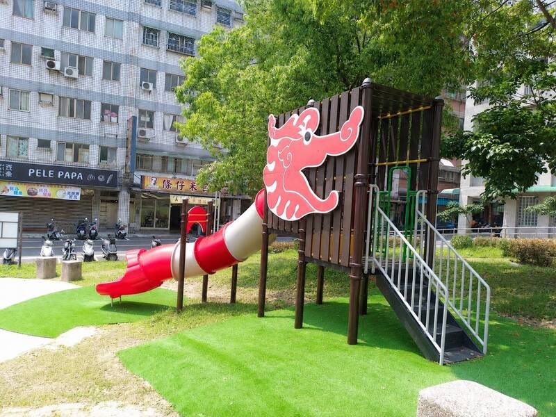 八里龍源公園結合龍圖案。(新北市景觀處提供) 八里龍源公園結合龍圖案。(新北市景觀處提供)