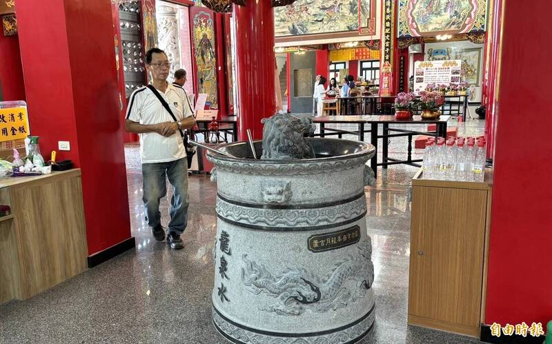 端午取午時水 台南白河關帝廳有口207年龍泉水古井