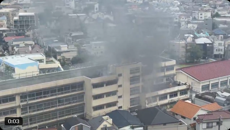 日本東京小學起火300名師生急疏散 學生一度受困9人送醫