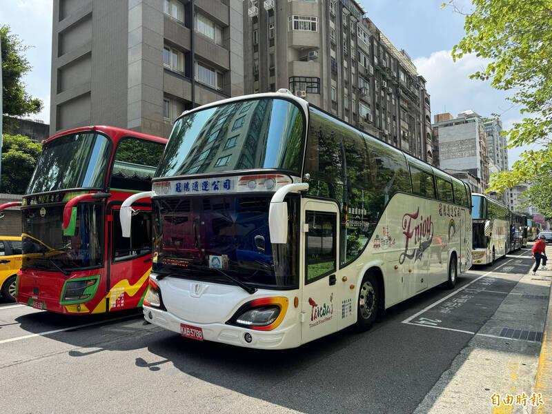 遊覽車強制裝刷卡機 半年破20次異常!工會打算集體求償