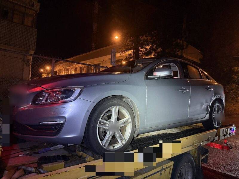 國一車禍3車碰撞 女駕駛發文慶幸開「瑞典坦克」