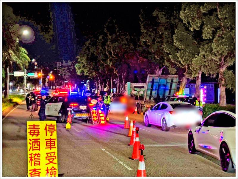 警政署展開全國同步擴大取締毒駕專案勤務，4小時內共查獲毒駕155人。（記者邱俊福翻攝）