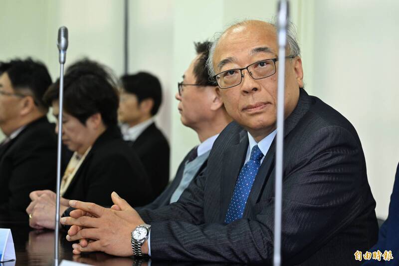 藍營推薦中選會委員引紅統見解稱「權威解讀」 邱志偉批中共代言人