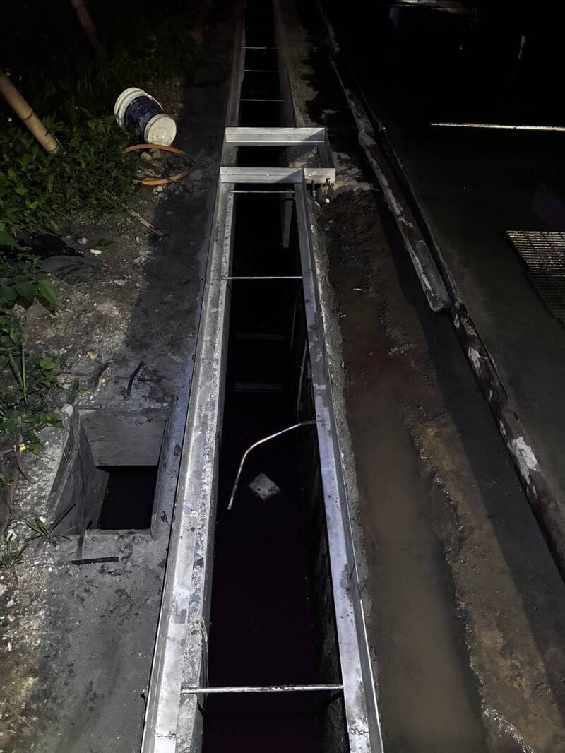 疑深夜視線差 保全巡工地慘摔水溝殞命