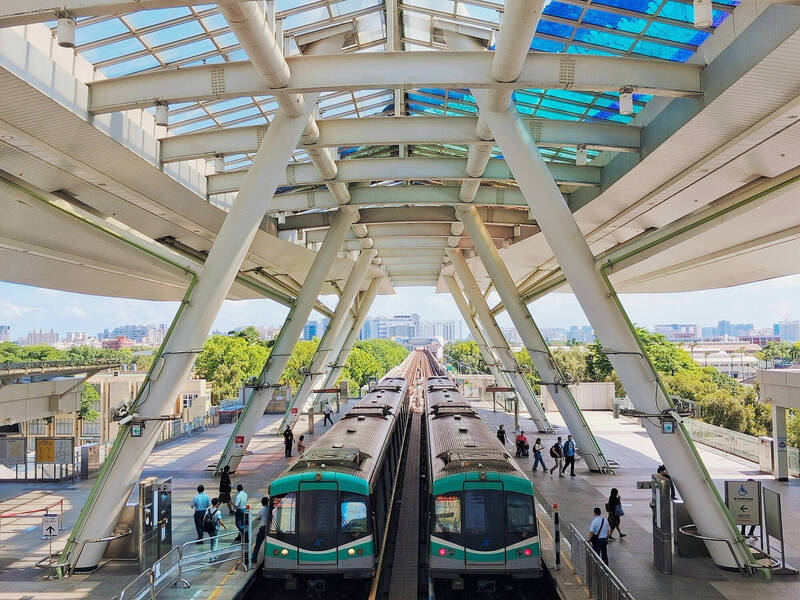 讓歌迷們等車更舒適 高捷斥資兩千萬元升級R17世運站月台