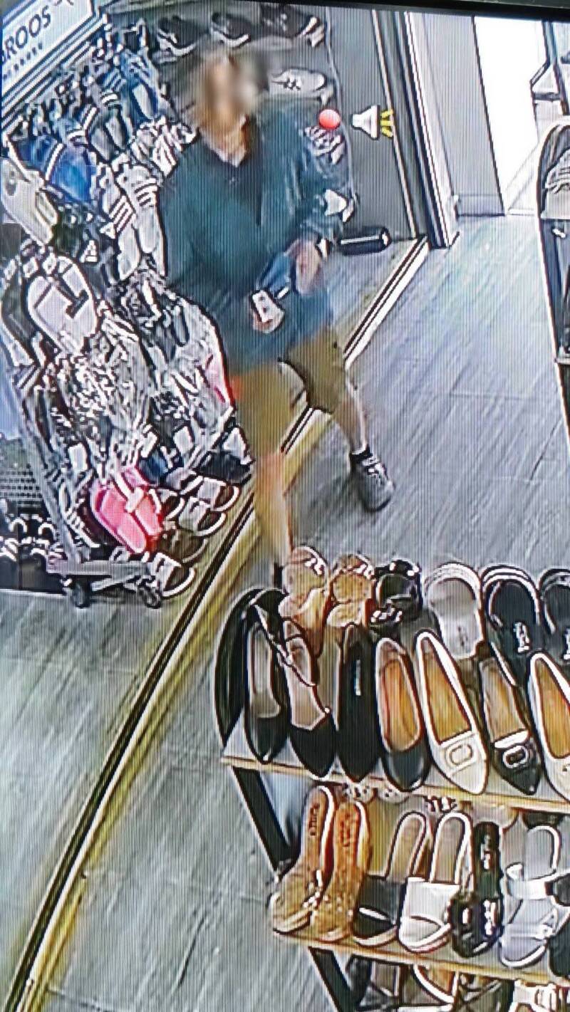 男子一時興起偷鞋襪 事後還在路上走 東勢警逮捕依竊盜罪函送