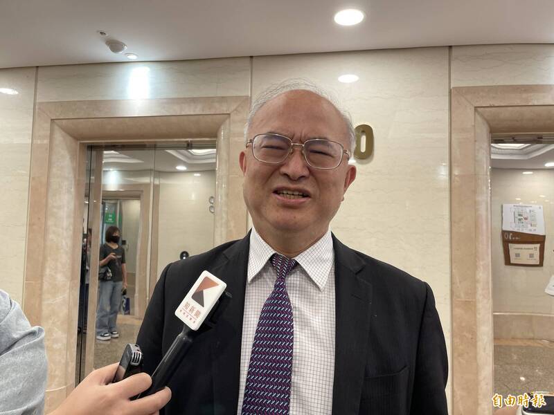 吳明賢病況受關注 近年頻為醫療人力、健保制度發聲