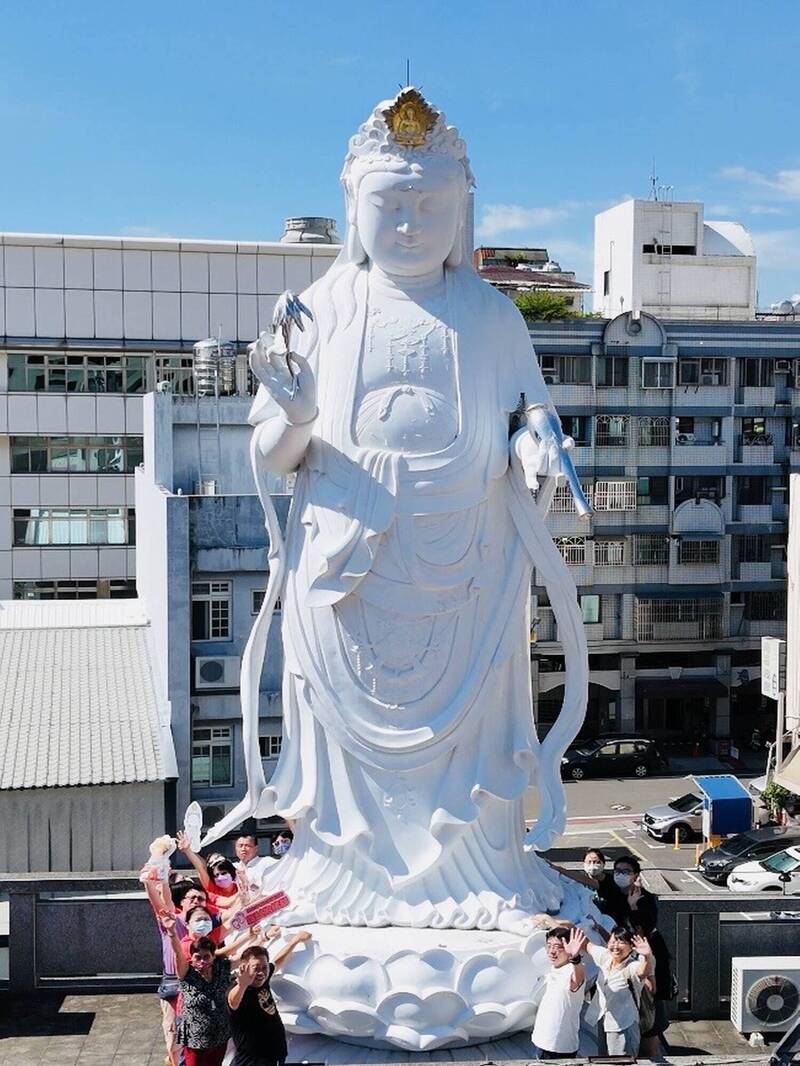 季到!彰市開化寺讓考生「抱佛腳」 名額僅60個