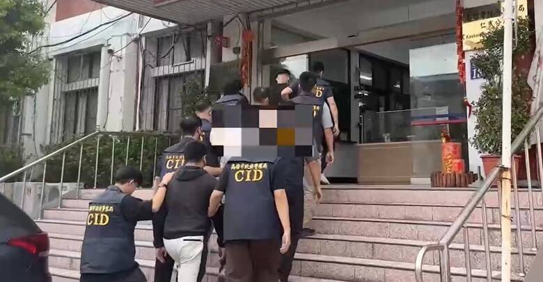 高雄攔車押人傷害搞烏龍 教唆者與目標同車 豬隊友竟擄錯人
