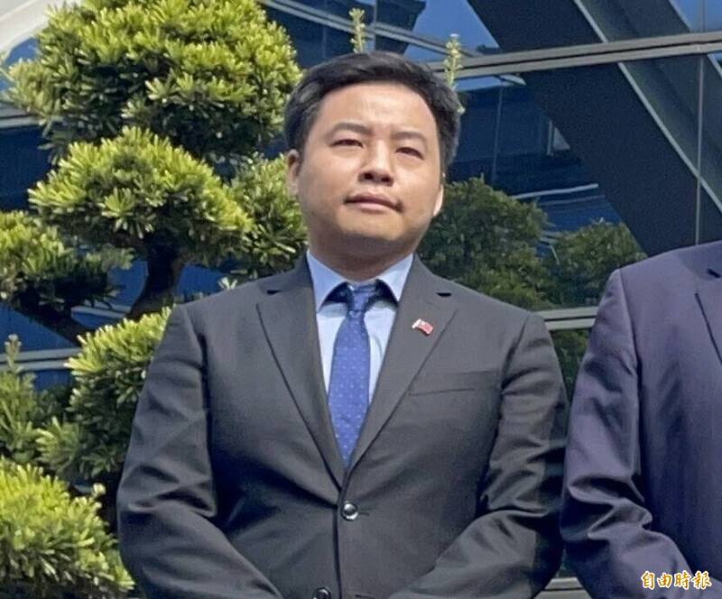 又被暗指是「政客爽」影武者 林家興預告:假日進一步發文說明