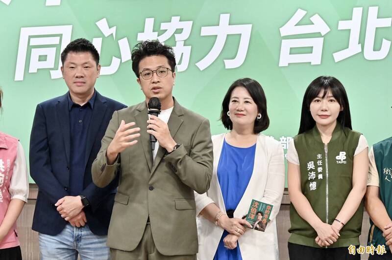 批蔣萬安沒專業又「蔣不聽」 沈伯洋:把北市府當表演舞台
