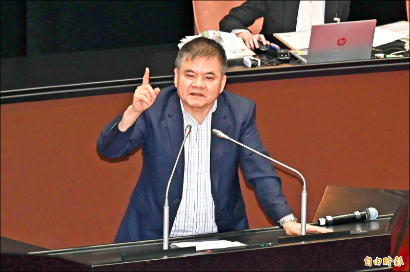 藍白提2公投案逕付二讀 民進黨團：責推全民 勞民傷財