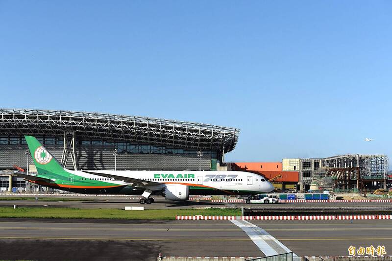 桃園機場114年度考成獲得「甲」。圖為桃機第三航廈工程。（記者吳亮儀攝）