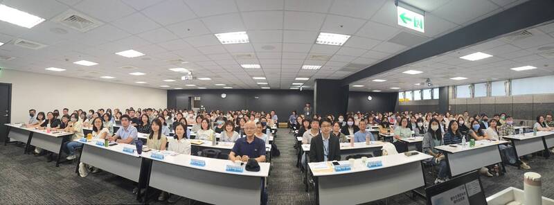 境外生人數創新高 教育部新學年全面推動預登系統