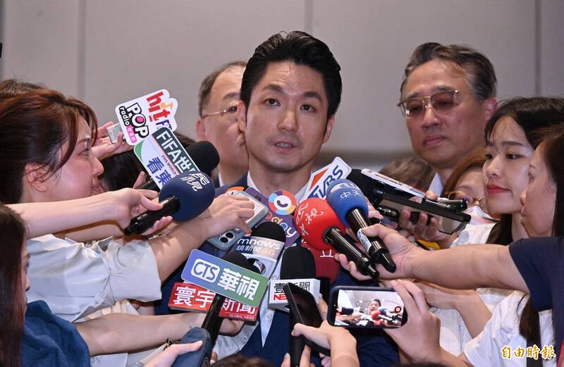 蔣萬安誤發淹水慰問金、基層幫追回 沈伯洋：我不會犯這個錯誤