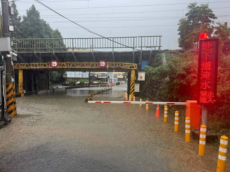 地下道淹水怪台電遭打臉 竹市府認了自家設備故障 網轟高虹安造謠