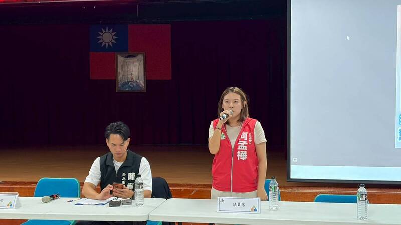 內湖淹水檢討 北市府挨批出席官員無法決策 周軒諷蔣:嘴巴上很顧基層