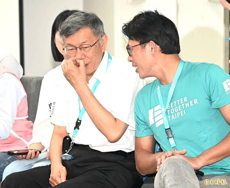 柯文哲吐槽藍提鞭刑公投 黃國昌:非黨團立場、持續廣納意見