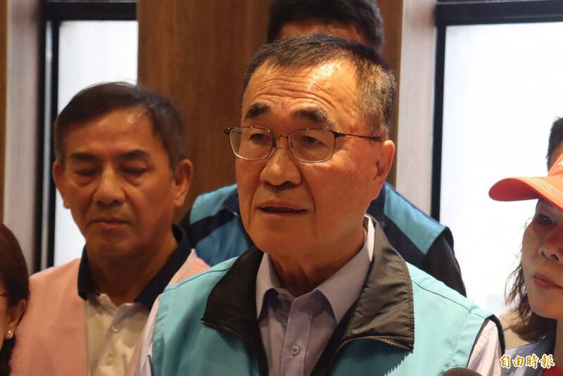 稱小草助威讓李四川穩贏 詹凌瑀反酸吳子嘉:哪來的「民調大濕」?