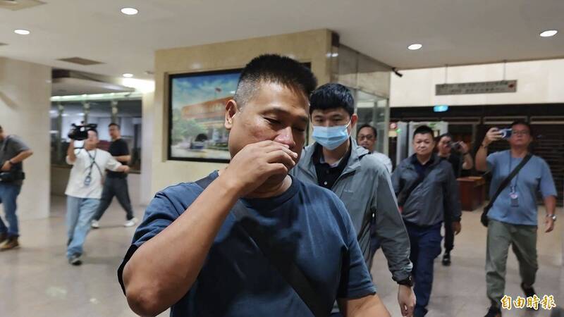 人民保母淪詐團共犯! 內鬼李金龍、餐飲大亨鄭淳駿收押禁見