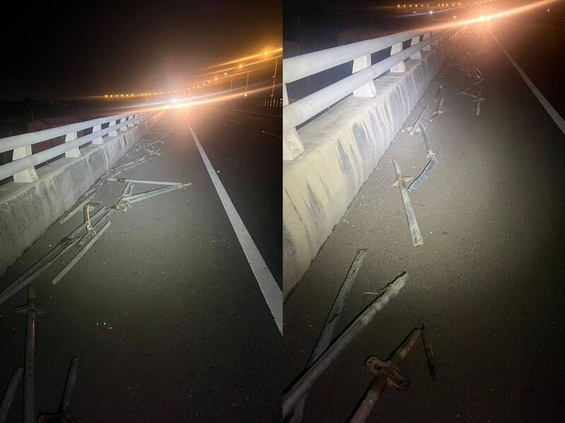 台61線凌晨驚魂!鐵管散落路面 大貨車等6車輾壓受損
