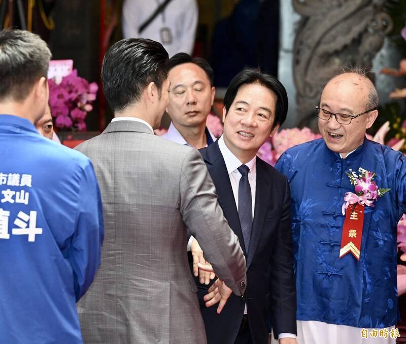 與賴清德、沈伯洋同台 蔣萬安喊領導者蒼生為念:台灣最不缺政治口水