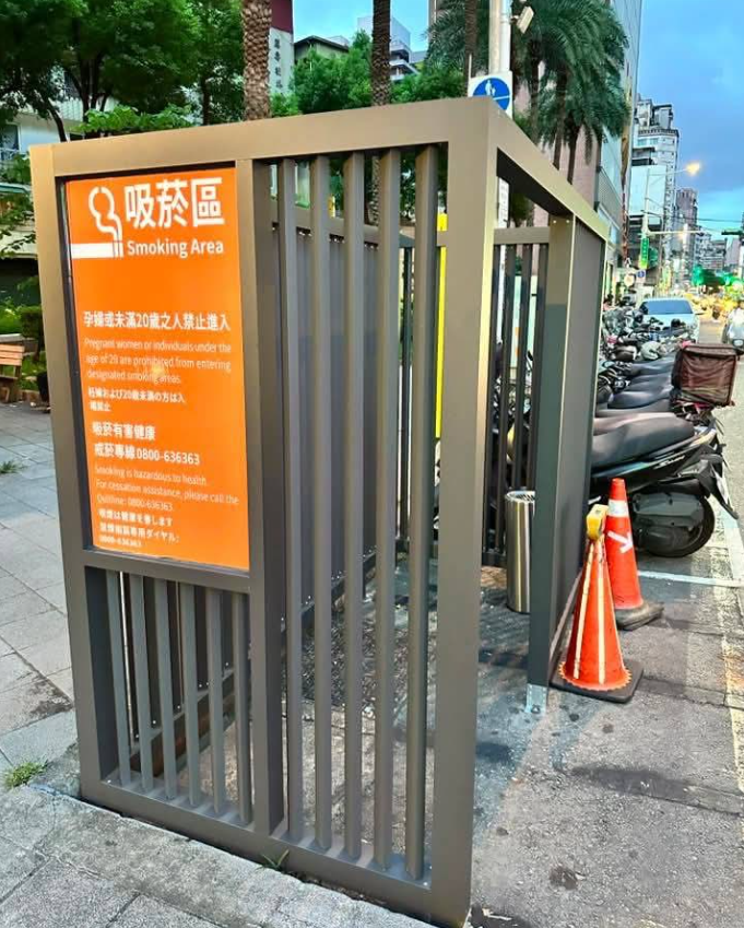 台北市戶外吸菸區貌似「狗籠」 詹凌瑀嘆:無菸城市變無腦城市