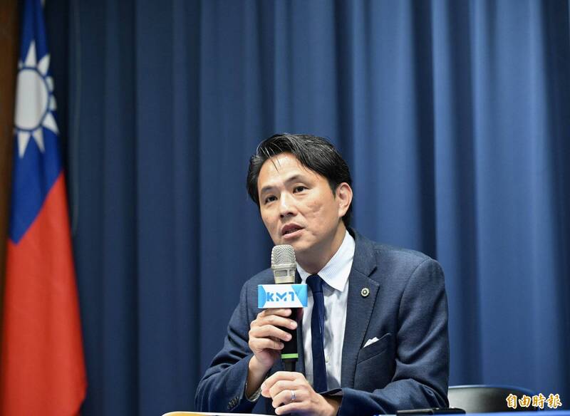 顧立雄質疑每年400億無人機預算難到位 陳以信回應了