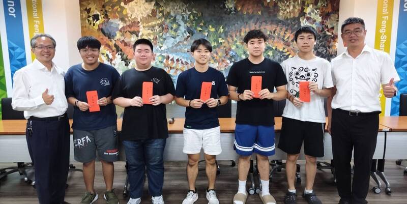 國立鳳山高中70餘人考取頂尖大學 返校傳承繁星、申請入學經驗