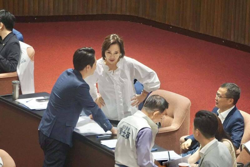 李坤城批預算審查落跑 柯志恩競辦嗆「造謠」:先刮自己鬍子