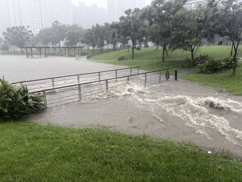 626豪雨竹縣多處傳災情 許育綸籲淹水熱點加速災後重建