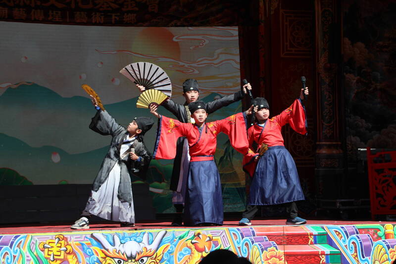 歌仔戲國寶呂雪鳳助陣!嘉義「廟藝傳埕」 朴子人演在地故事