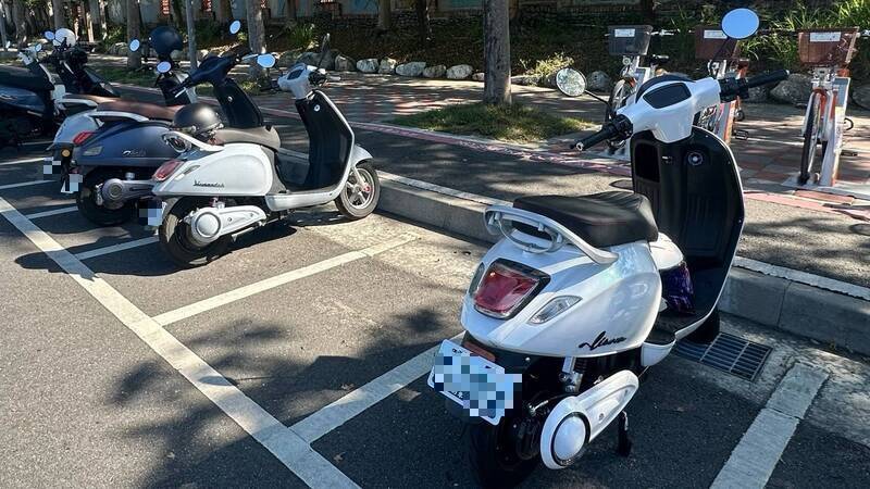 微電車高齡騎士2-1》70歲強制換駕照 未限制微型電動二輪車