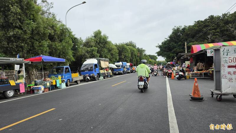 觀光惡夢2-1》停車格當免費菜市場 鹿港「最髒亂一條街」