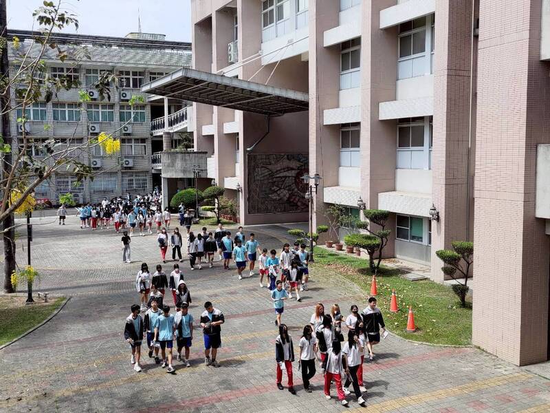 不到5成!免試入學招5028人僅2449報名 屏東縣18高中職危機感大增