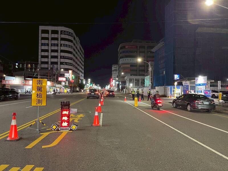 嘉市警攜手保五出擊 封閉式路檢斷毒駕