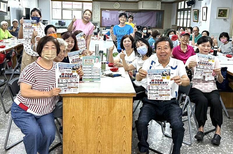 「沒車就沒社交了」!中彰投單月換照上萬張高齡駕照