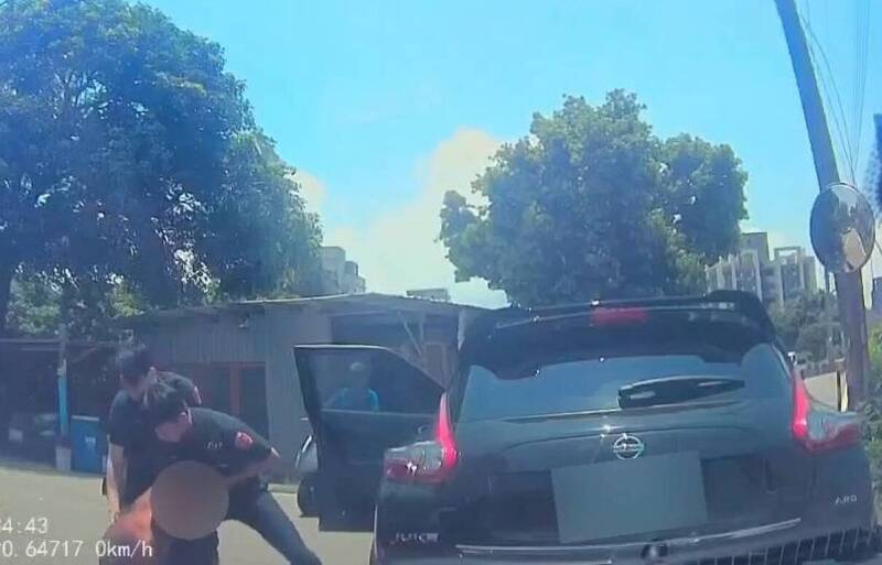 偷車落跑一路闖紅燈!苗栗男酒駕又吸毒 警一查竟背2通緝